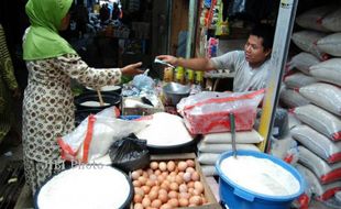 HARGA KEBUTUHAN POKOK : Harga Gula di Ponorogo Naik Jelang Ramadan, Beras Masih Stabil