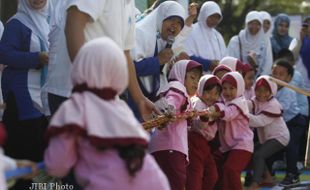   PERINGATI HARI OLAHRAGA NASIONAL