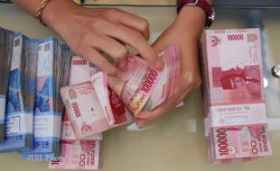 KURS RUPIAH : Kurs Tengah BI: Rupiah Menguat ke Rp11.947/dolar AS