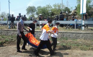 PENEMUAN MAYAT KARANGANYAR : Pria Tanpa Identitas Ditemukan Di Ringroad Utara