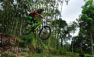 PORDA DIY : Ditra Kuasai Jalur Downhill