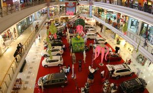 PAMERAN AUTOMOTIF