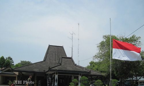 BUPATI DEMAK MENINGGAL : Berkabung Tiga Hari, Pemkab Imbau Warga Tak Beraktivas Berlebihan