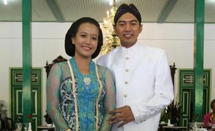 ROYAL WEDDING NGAYOGYAKARTA : Kedipan Mata GKR Hayu & KPH Notonegoro