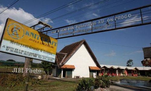 PASAR SENI SENTOLO : Pemkab Kehabisan Akal Hidupkan Pasar Seni