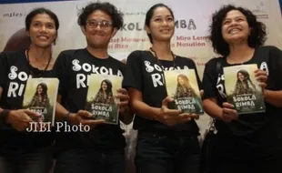 FILM BARU : Prisia Nasution Tidak Mandi Sepekan