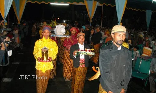  UPACARA SEDEKAH GUNUNG : Warga Selo Siap Gelar Kirab Kepala Kerbau