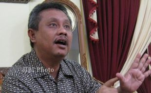 TUDINGAN GRATIFIKASI BUPATI SENO :  Seno Siap Jelaskan Fee Rp350 Miliar kepada KPK