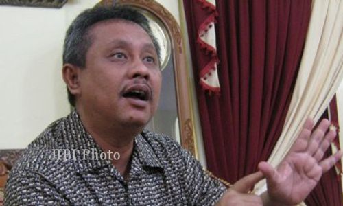 TUDINGAN GRATIFIKASI BUPATI SENO :  Seno Siap Jelaskan Fee Rp350 Miliar kepada KPK