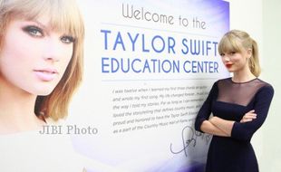 Taylor Swift Buka Sekolah Musik Country