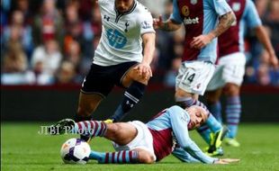 ASTON VILLA 0-2 TOTTENHAM HOTSPUR : AVB Tak Ingin Bandingkan Townsend dengan Bale