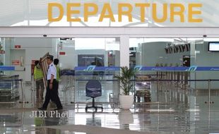 BANDARA NGURAH RAI DITUTUP SEMENTARA