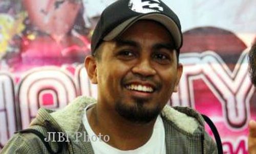 BAMBANG WIDJOJANTO DITANGKAP : Glenn Fredly Tagih Janji Jokowi