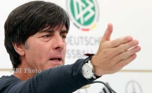 PEREMPAT FINAL PIALA DUNIA 2014 : Jelang Lawan Prancis, Jerman Panen Kritik 