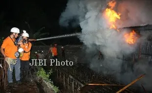 Mesin Oven Kayu Kobong, Kerugian Rp40 Juta