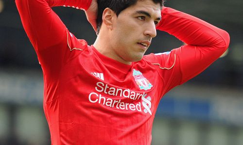 JELANG CHELSEA VS LIVERPOOL : Mourinho Berharap Suarez Cedera