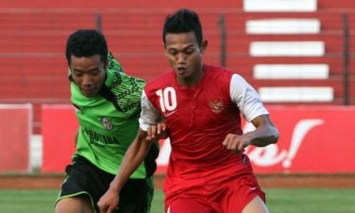 INDONESIA U-19 VS LAOS : Tandukan Mukhlis Hadi Bawa Indonesia Memimpin 1-0