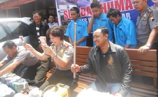 BARANG BUKTI KASUS PERAMPOKAN