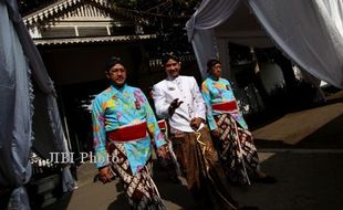 ROYAL WEDDING NGAYOGYAKARTA : KPH Notonegoro Sumringah