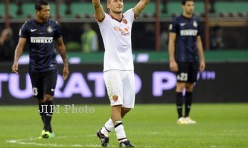 INTERNAZIONALE MILAN VS AS ROMA : Kalahkan Inter 3-0, Roma Lanjutkan Rekor Kemenangan