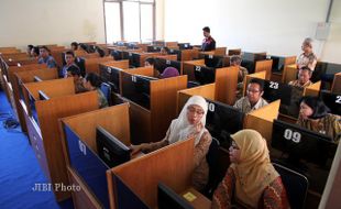 UJI KOMPETENSI GURU SOLO : 3 Sekolah TUK Siap Fasilitasi UKG Susulan