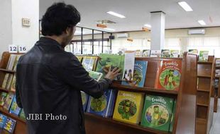 BUKU CERITA ANAK : Cerita Lokal Diujung Tanduk