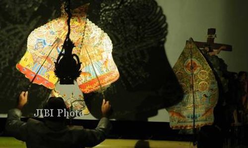 WAYANG KULIT : Nabi Elia Perangi Ketamakan di Wayang Wahyu