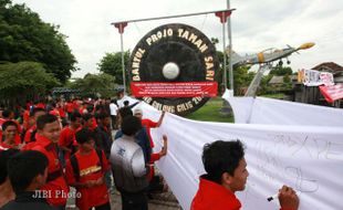 PENGGALANGAN 10.000 TANDA TANGAN DUKUNG IDHAM SAMAWI