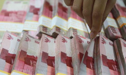 KURS RUPIAH : Rupiah kembali Jebol Rp13.200/dolar AS Siang Ini