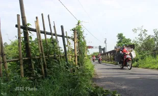 JEMBATAN RUSAK : Jembatan Penghubung Klaten-Boyolali Terancam Ambrol