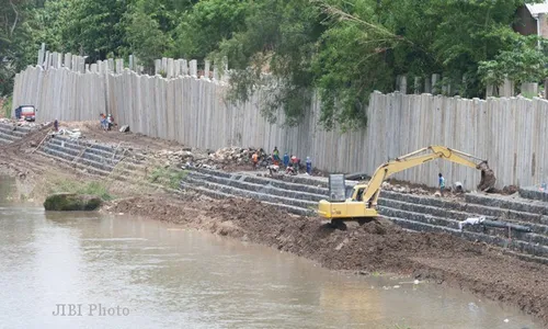 MUSIM PENGHUJAN 2014 : Ada 17 Daerah Rawan Banjir di Jateng Selama Musim Penghujan