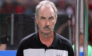 Alfred Riedl Kemungkinan Gantikan Jacksen F Tiago