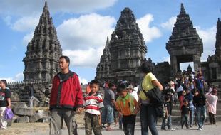 KUNJUNGAN WISATA DI SLEMAN : Candi Prambanan Masih Jadi Unggulan