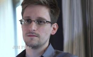 SKANDAL PENYADAPAN : Wah, Snowden Tanyakan Penyadapan Rusia ke Putin...