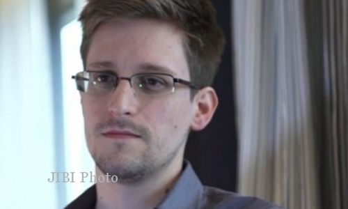 Permintaan Edward Snowden kepada Bos Twitter