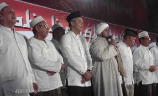  JATENG BERSALAWAT : HABIB SYECH: Gubernur Aja Ngapusi Rakyat 