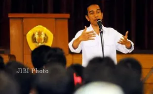 JOKOWI BERI KULIAH DI UNPAD