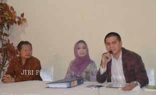 KASUS GLA KARANGANYAR : Inilah Kejanggalan Penetapan Tersangka Bupati Rina Versi Kuasa Hukum