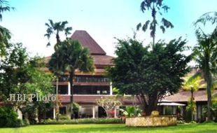 PROYEKSI 2014 : Hotel di Solo Naikkan Tarif