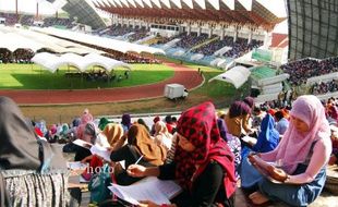 LOWONGAN CPNS 2013 : TES CPNS ACEH DIGELAR DI STADION