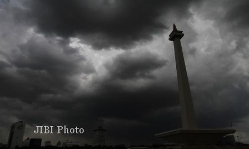 BANJIR JAKARTA : Air Bah Dekati Istana Kepresidenan