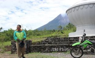 BERITA TERPOPULER HARI INI : Dari Cempoko Mulyo Lereng Merapi Hingga Foto Seksi Mirip Siti Badriah