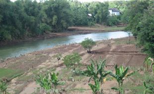 PROGRAM RELOKASI : Status Lahan Bantaran Masih Buram