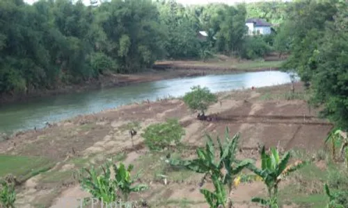 PROGRAM RELOKASI : Status Lahan Bantaran Masih Buram