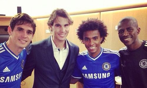   Nadal Kunjungi Ruang Ganti The Blues