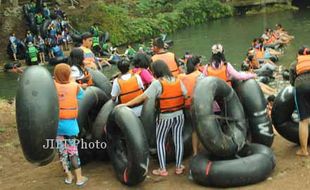 Jika Pengunjung Capai 1.000 Orang, Loket Gua Pindul Ditutup Sementara