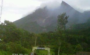 STATUS GUNUNG MERAPI :  Naik Status Jadi Waspada Inilah Situasi Merapi