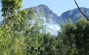 KEBAKARAN LAWU : Lereng Gunung Lawu Juga Terbakar, Api Muncul di 3 Titik