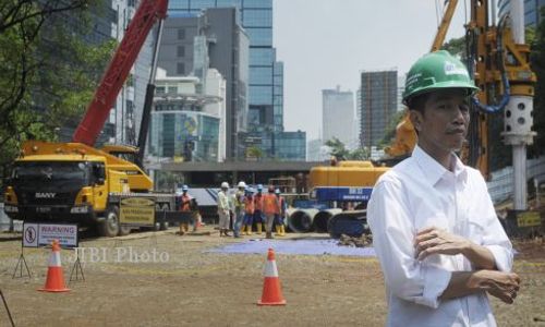 BANJIR JAKARTA : Jokowi Buka Pintu Air Waduk Pluit