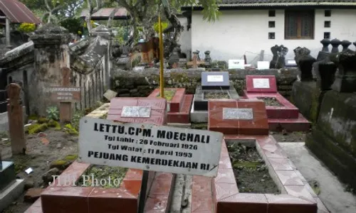 MAKAM PEJUANG : Makam Pahlawan, Kondisimu Kini...